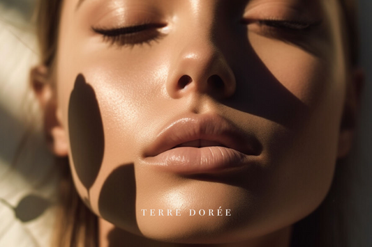 Lip plumper gloss applied on a full lips of a woman laying on her back with her eyes closed, in the style of light amber, intense close-ups, distinctive noses, solarizing master, smooth and shiny, close-up intensity, volumetric lighting.