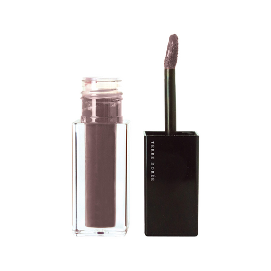 Glow Creamy lip gloss.